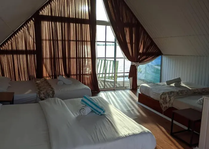 Adil Waterhouse Resort